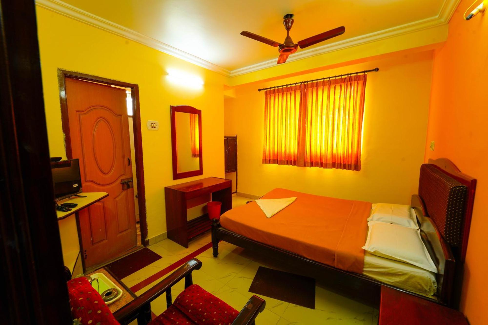 Hotel Amogha Residency Mysore Esterno foto